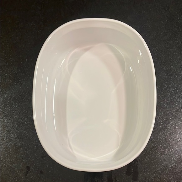 Corningware French White 2.8 liter Oval Baking Dish with Glass Lid - Picture 3 of 8